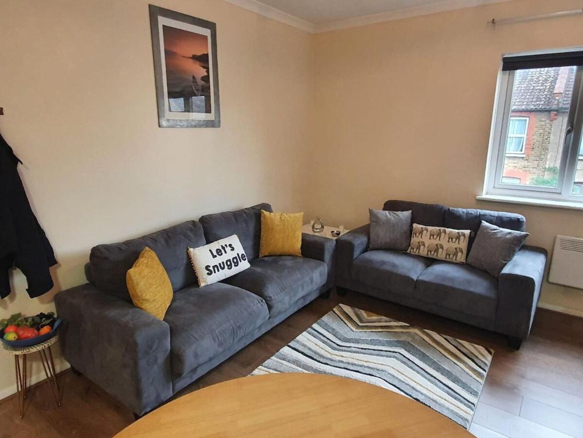 Sav Apartments Watford Вотфорд Номер фото
