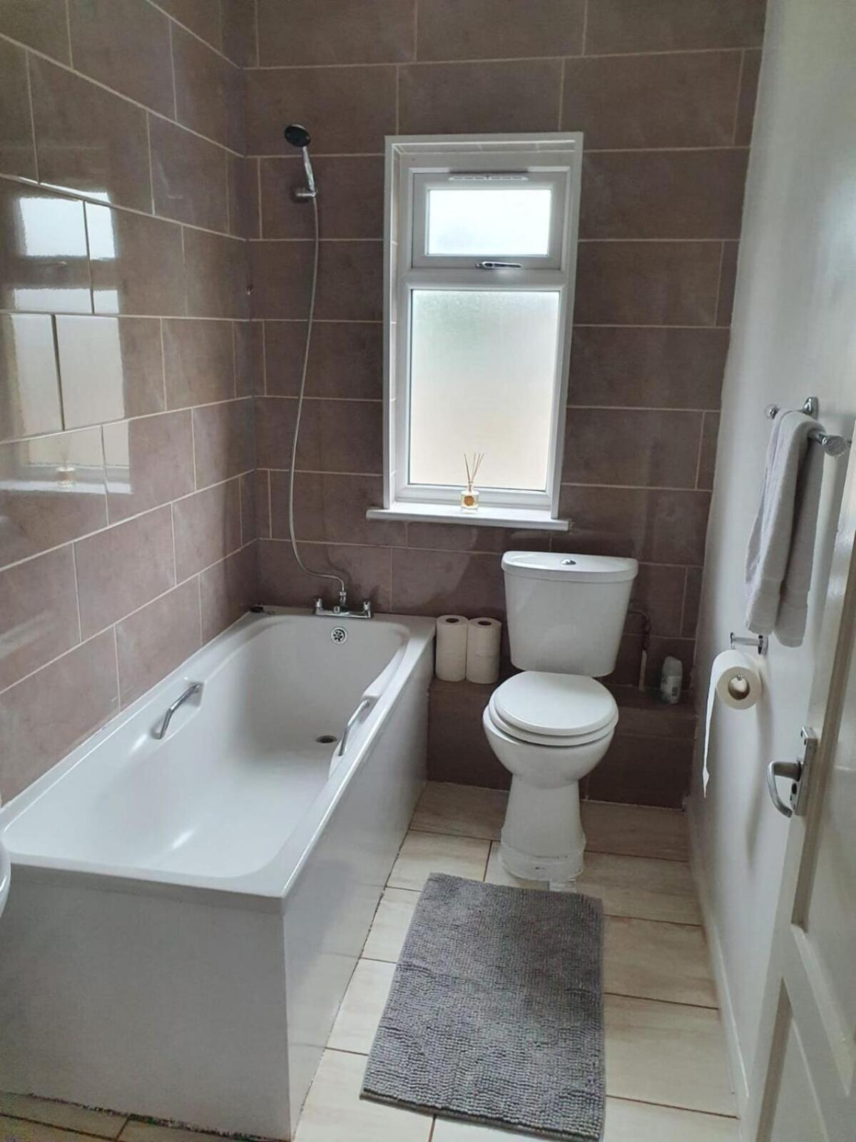 Sav Apartments Watford Вотфорд Номер фото