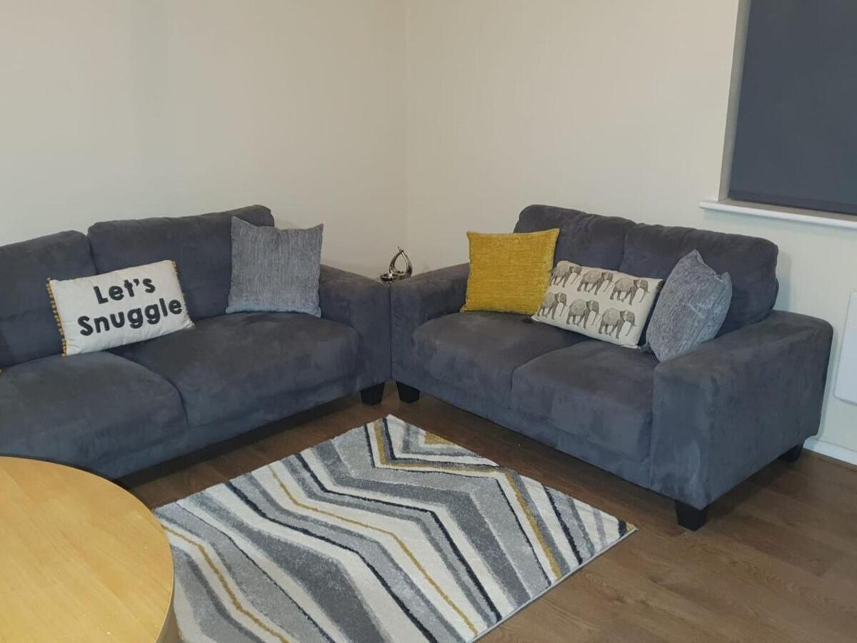 Sav Apartments Watford Вотфорд Номер фото